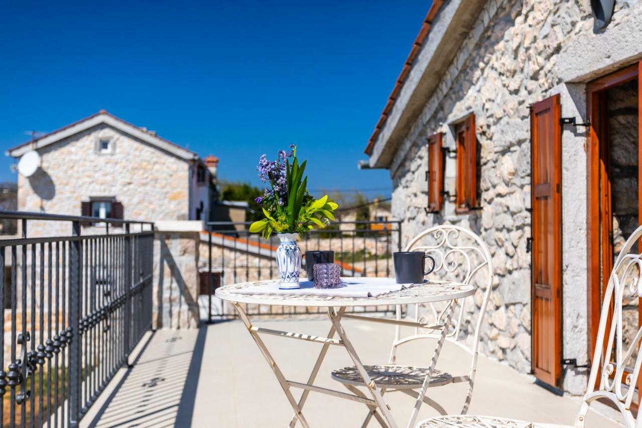 Villa Korina Pinezići Exteriör bild