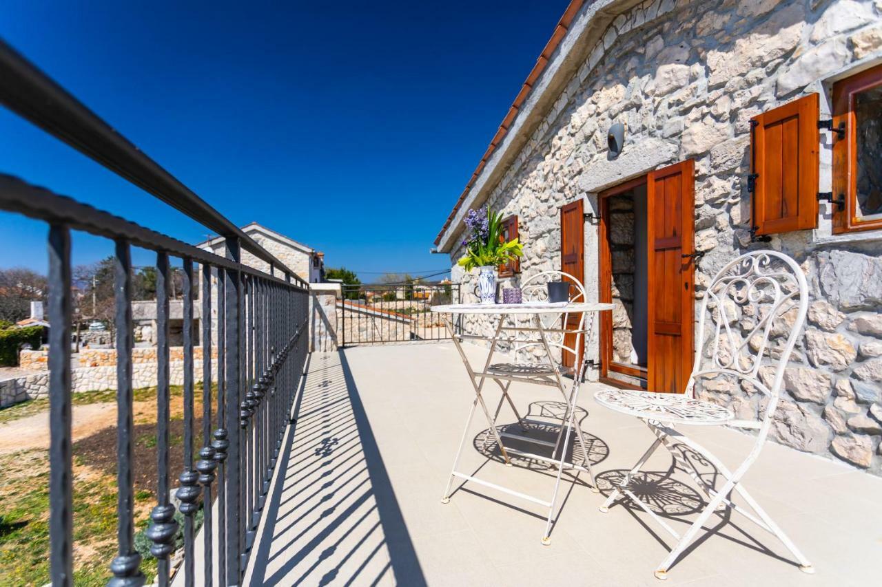Villa Korina Pinezići Exteriör bild