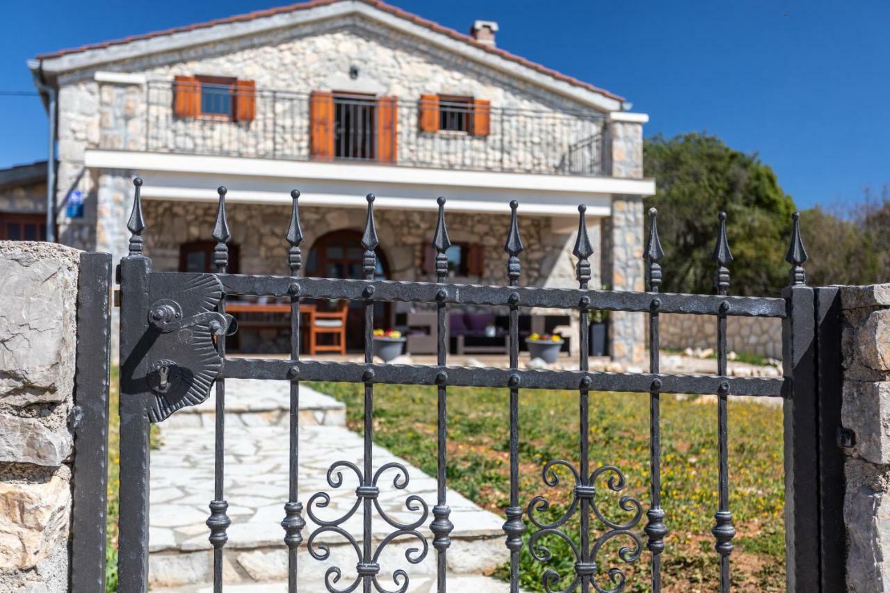 Villa Korina Pinezići Exteriör bild